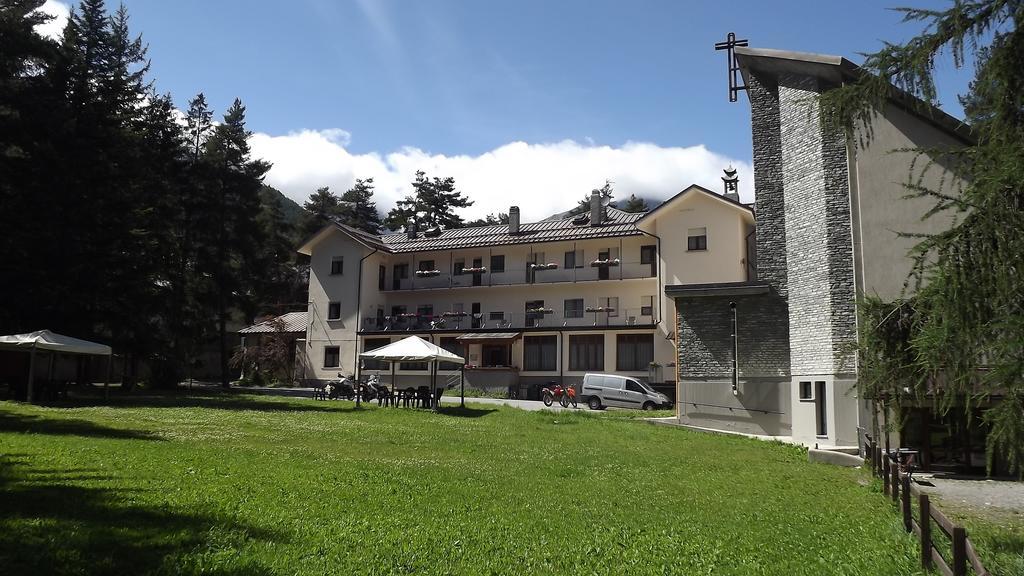 Готель Casa San Francesco Бардонеккія Екстер'єр фото